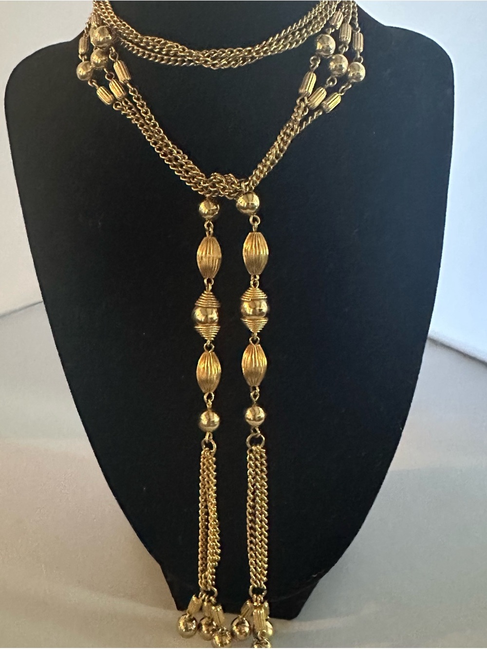Vintage Sarah Coventry triple strand gold lariat